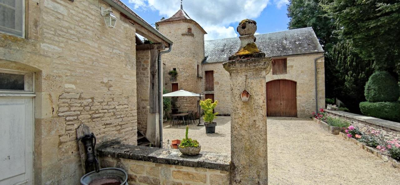 Bed and Breakfast Manoir De L'Echauguette Laignes Exterior foto